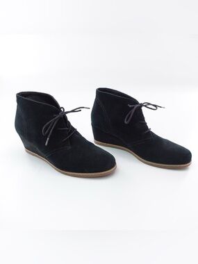 Bjorndal Rachel Suede Wedge Heel Chukka Bootie Black Size 9 Lace Up Neutral